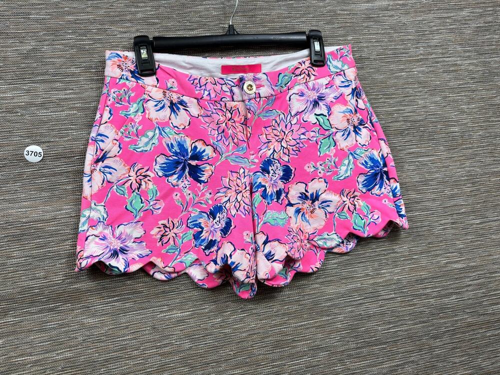 Lilly Pulitzer Shorts Womens Size 6 Pink Floral Scallop Hem Chino Stretch Casual